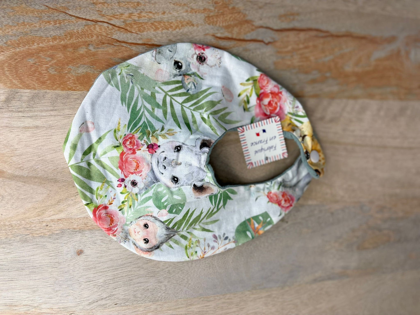 Bavoir Arrondi – Gaz de Coton Vert & Coton Imprimé Jungle