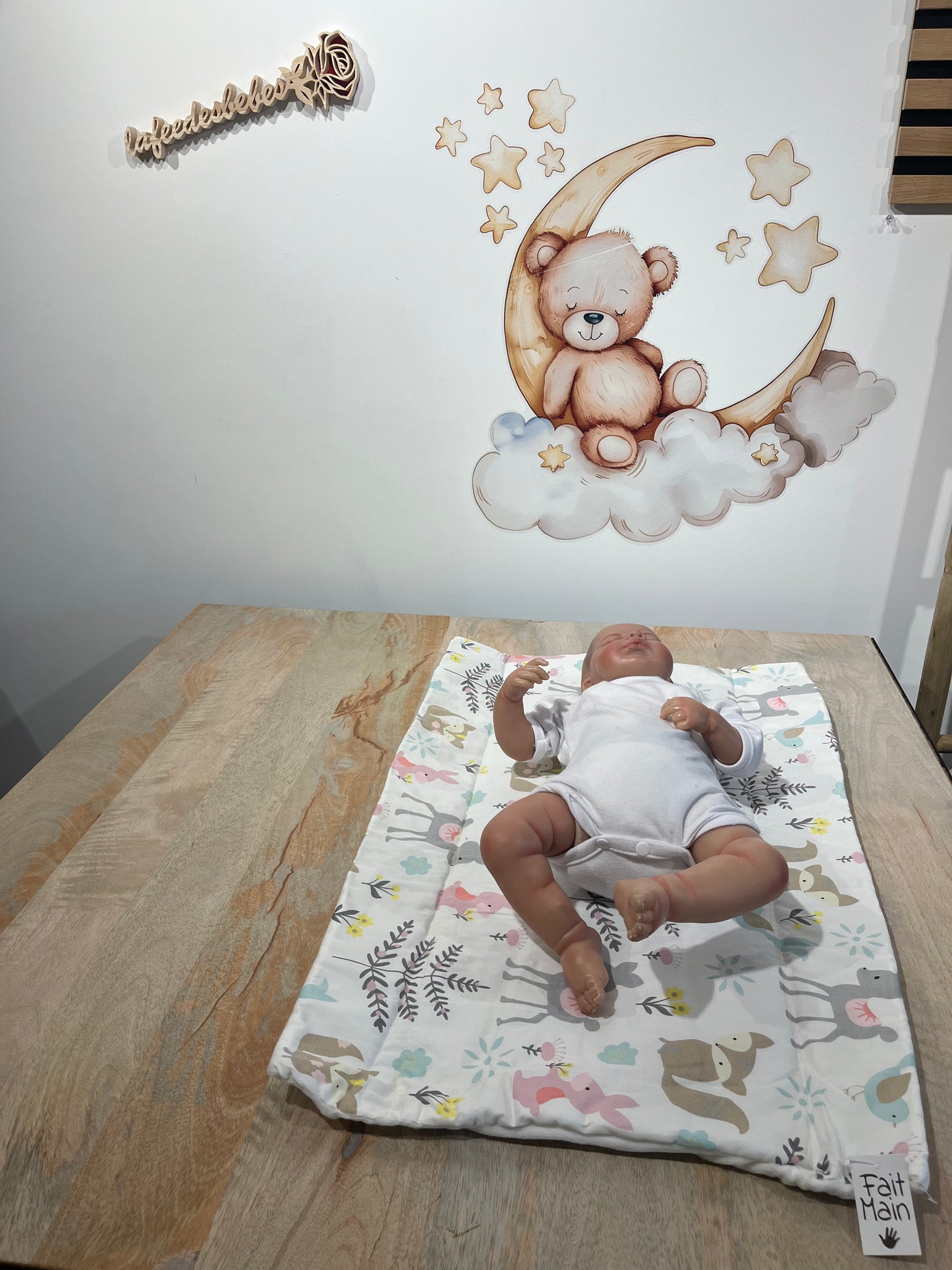 Tapis Nomade Blanc & Motif Lapin